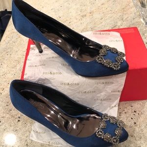 Navy 3” heels with rhinestone embellish